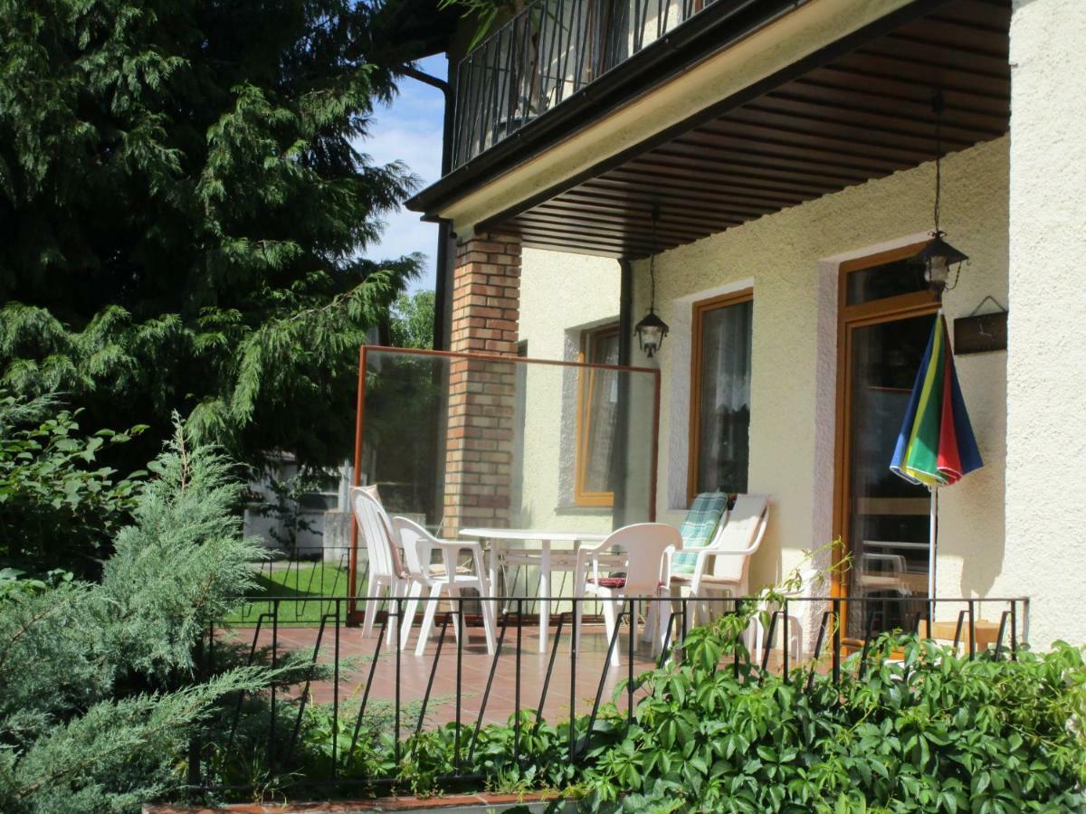Dorfwirtshaus Rauch Hotell Eschabruck Exteriör bild