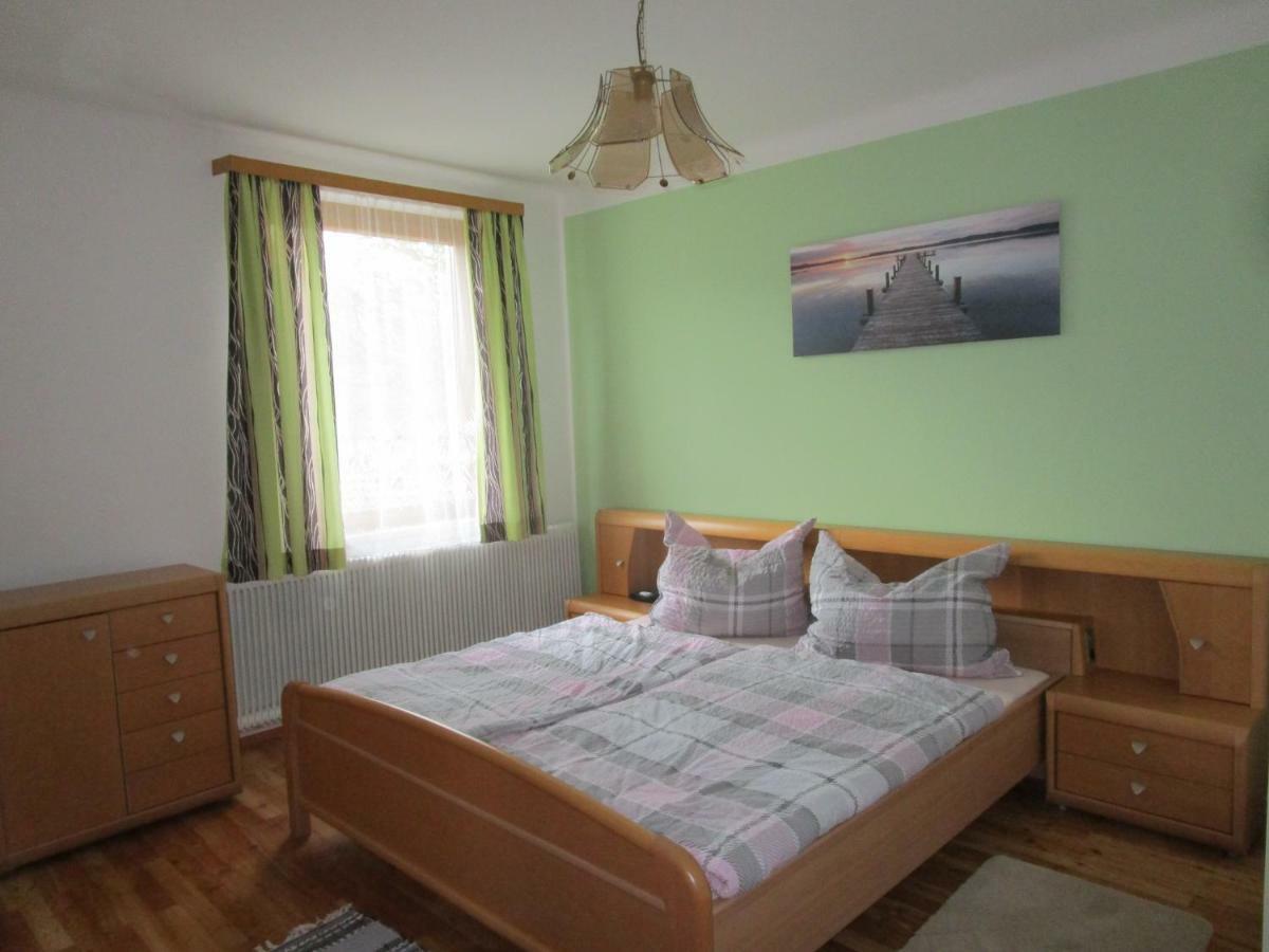 Dorfwirtshaus Rauch Hotell Eschabruck Exteriör bild