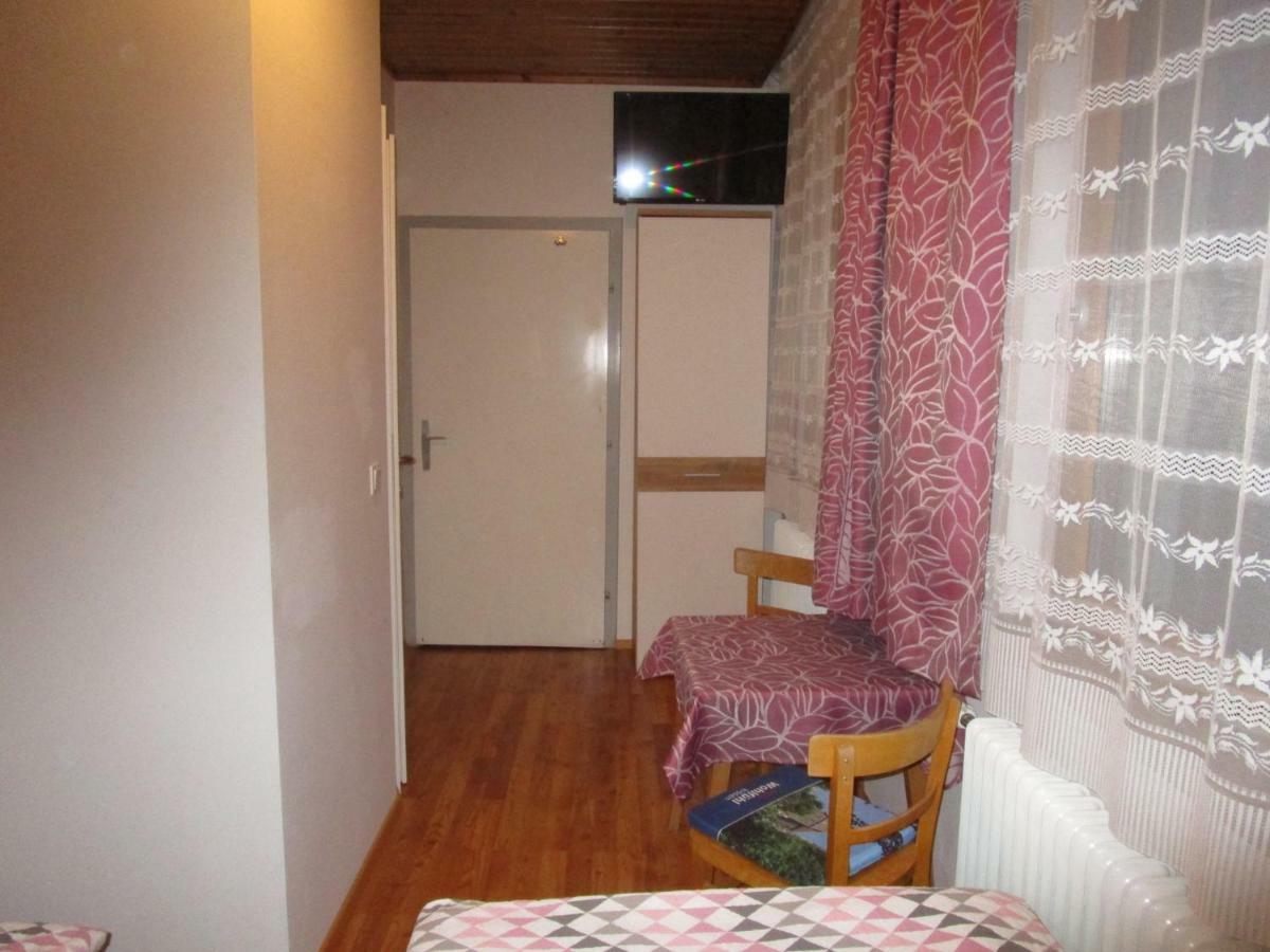 Dorfwirtshaus Rauch Hotell Eschabruck Exteriör bild